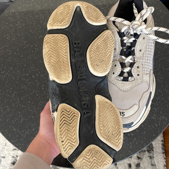 Original Balenciaga triple S sneakers - Picture 7 of 7